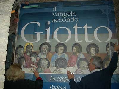 Esposizione della mostra 'L'Avvenimento secondo Giotto'
